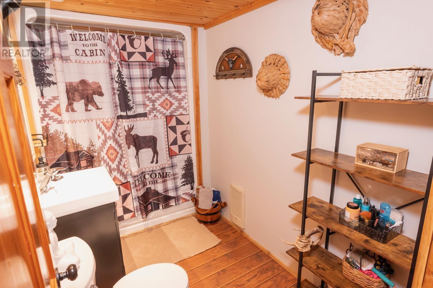 245 Gus Wouri Rd, Thunder Bay, Ontario  P7G 2G6 - Photo 13 - TB253375