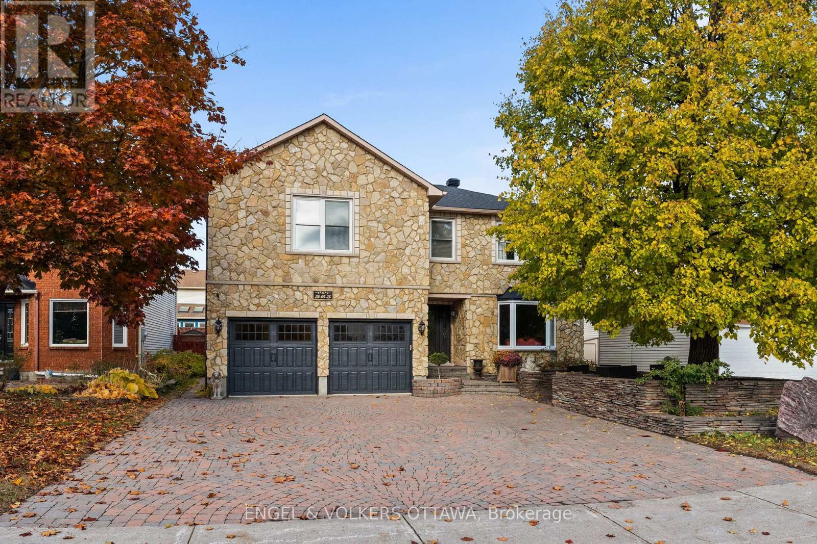 563 MERKLEY DRIVE, Ottawa, Ontario