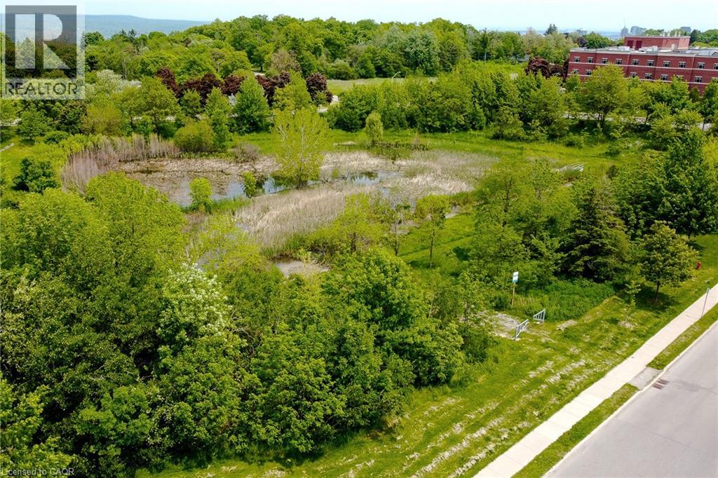 1 Redfern Avenue Unit# 217, Hamilton, Ontario  L9C 0E6 - Photo 3 - 40784284