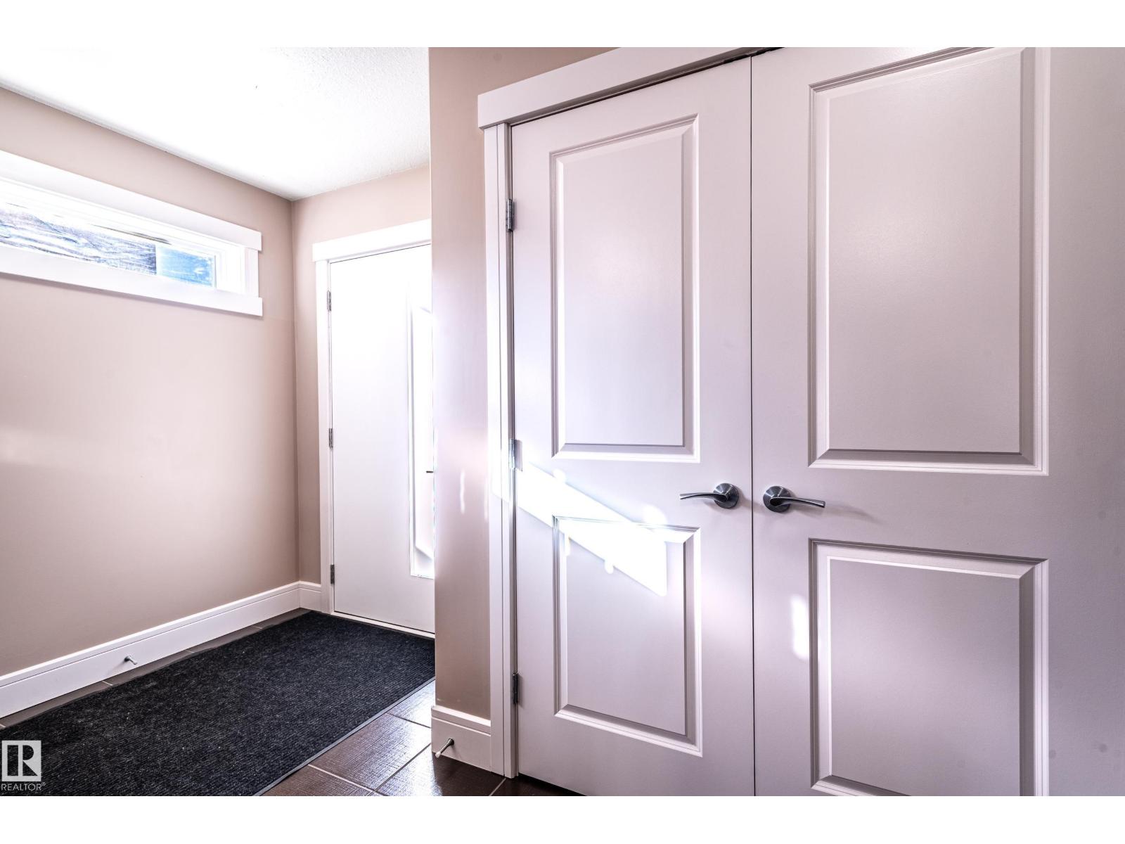 623 176 St Sw, Edmonton, Alberta  T6W 2G7 - Photo 4 - E4464825