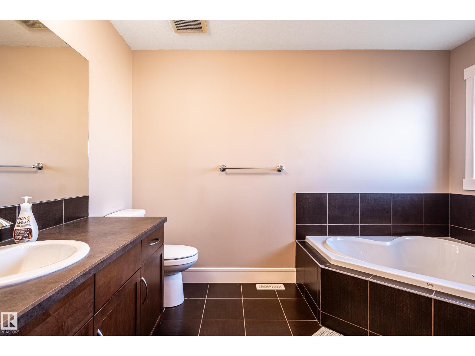 623 176 St Sw, Edmonton, Alberta  T6W 2G7 - Photo 35 - E4464825