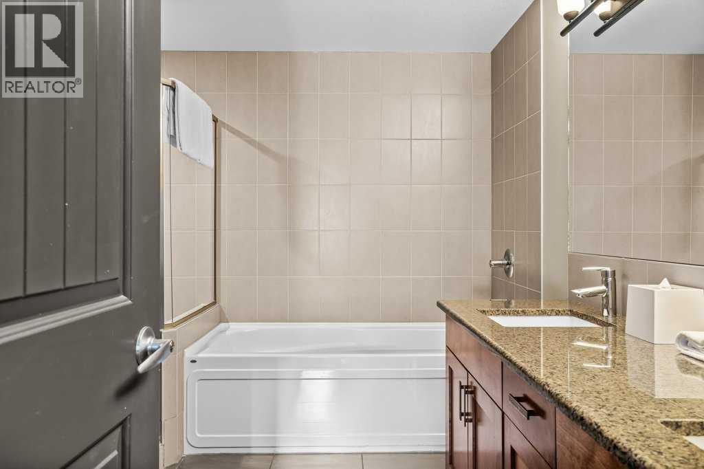 204, 30 Lincoln Park, Canmore, Alberta  T1W 0H7 - Photo 35 - A2268855