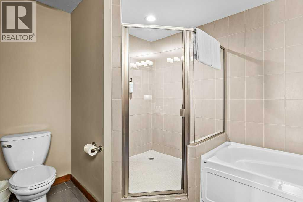 204, 30 Lincoln Park, Canmore, Alberta  T1W 0H7 - Photo 36 - A2268855