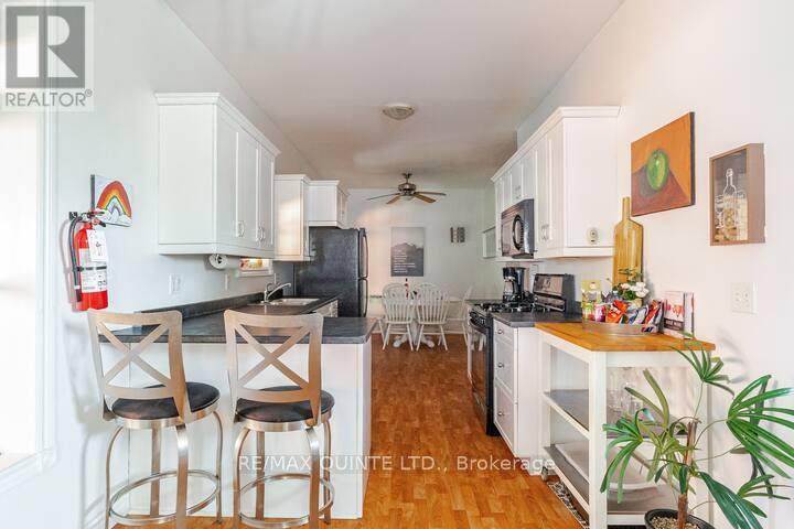 20-30 Victoria Avenue, Belleville, Ontario  K8N 1Z4 - Photo 36 - X12525114