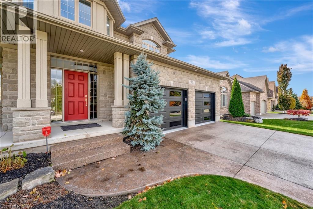 31 Pioneer Tower Crescent, Kitchener, Ontario  N2P 2L2 - Photo 2 - 40786601