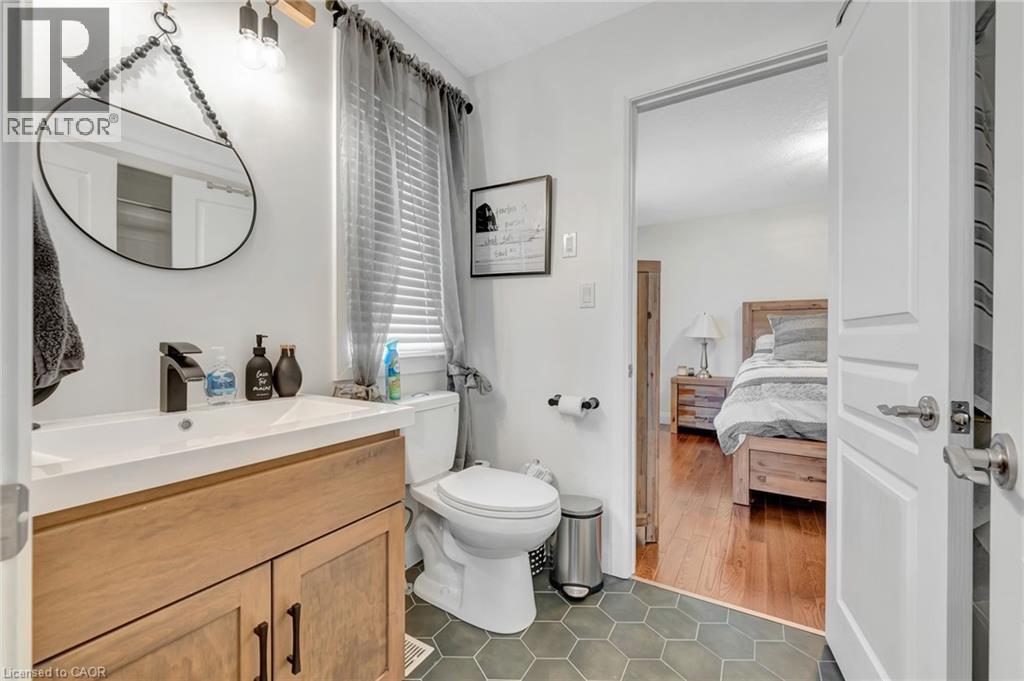 31 Pioneer Tower Crescent, Kitchener, Ontario  N2P 2L2 - Photo 37 - 40786601