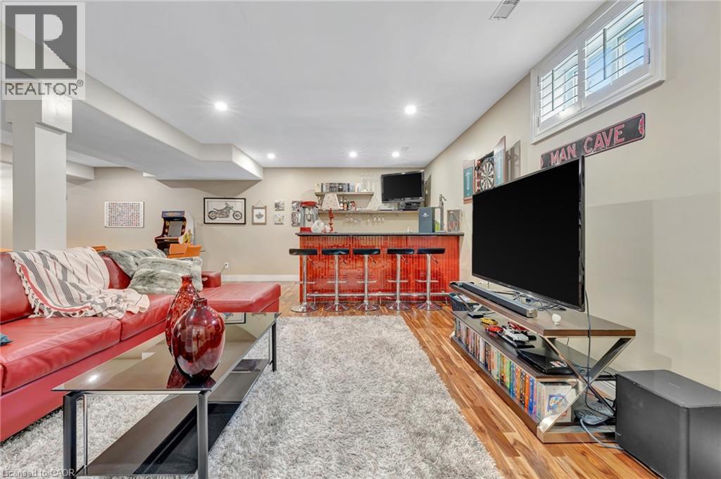 31 Pioneer Tower Crescent, Kitchener, Ontario  N2P 2L2 - Photo 43 - 40786601