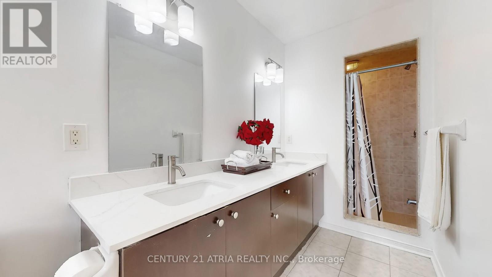 5186 Angel Stone Drive, Mississauga, Ontario  L5M 0L4 - Photo 21 - W12467859