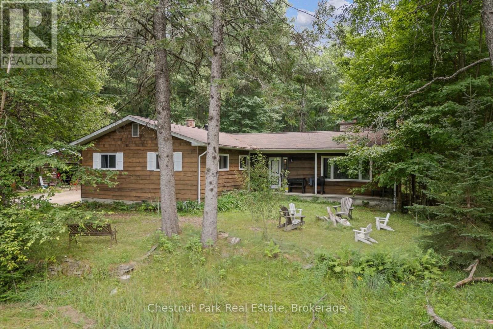 59 Crockford Lane, Huntsville, Ontario P0B 1L0 - Photo 2 - X12320548