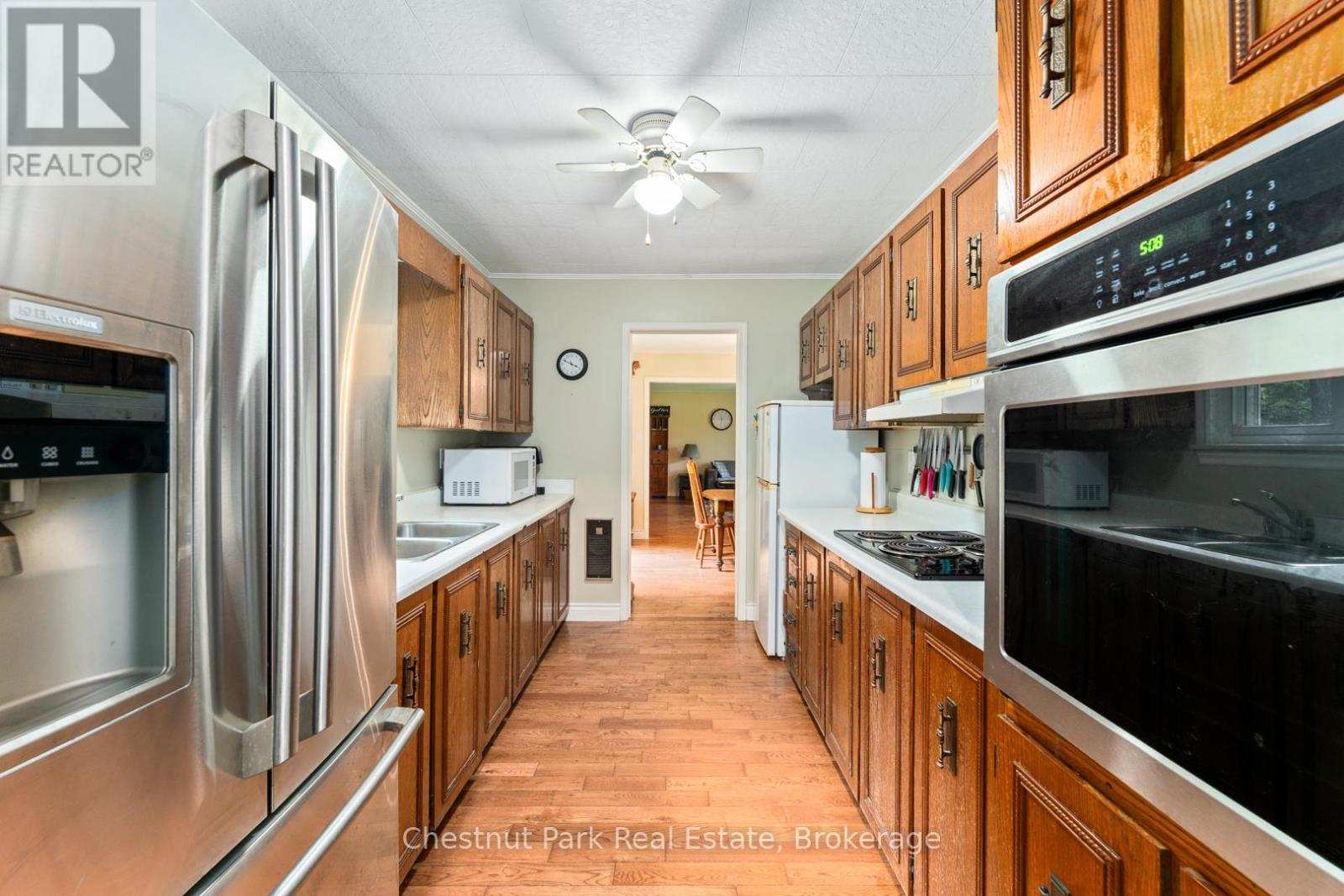 59 Crockford Lane, Huntsville, Ontario P0B 1L0 - Photo 12 - X12320548