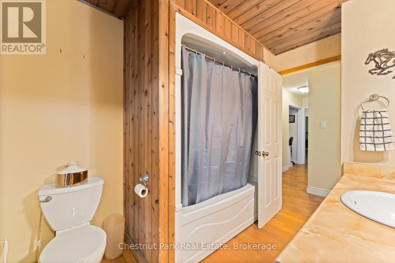 59 Crockford Lane, Huntsville, Ontario P0B 1L0 - Photo 23 - X12320548