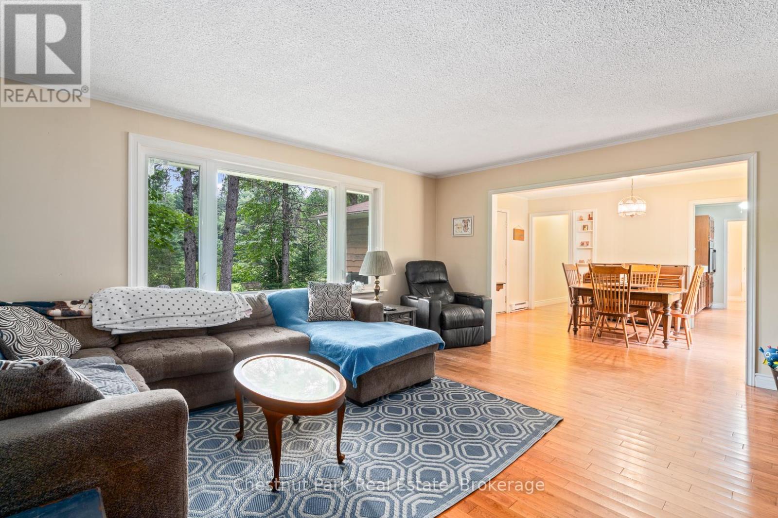 59 Crockford Lane, Huntsville, Ontario P0B 1L0 - Photo 7 - X12320548