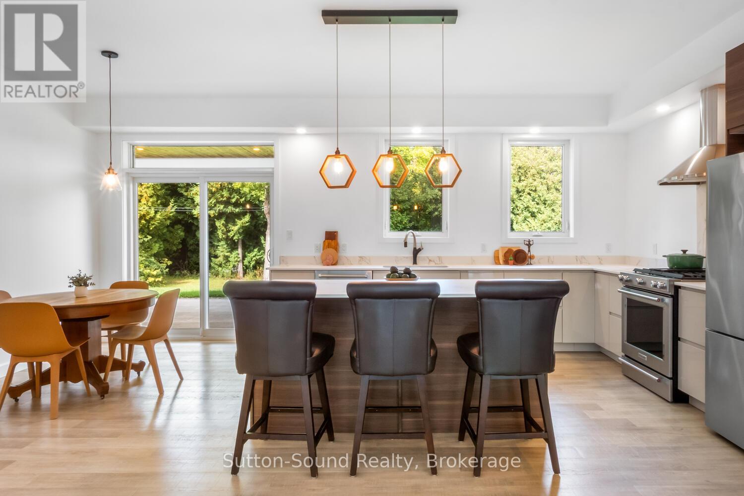 293 Everatt Side Road, Northern Bruce Peninsula, Ontario N0H 1W0 - Photo 13 - X12423325