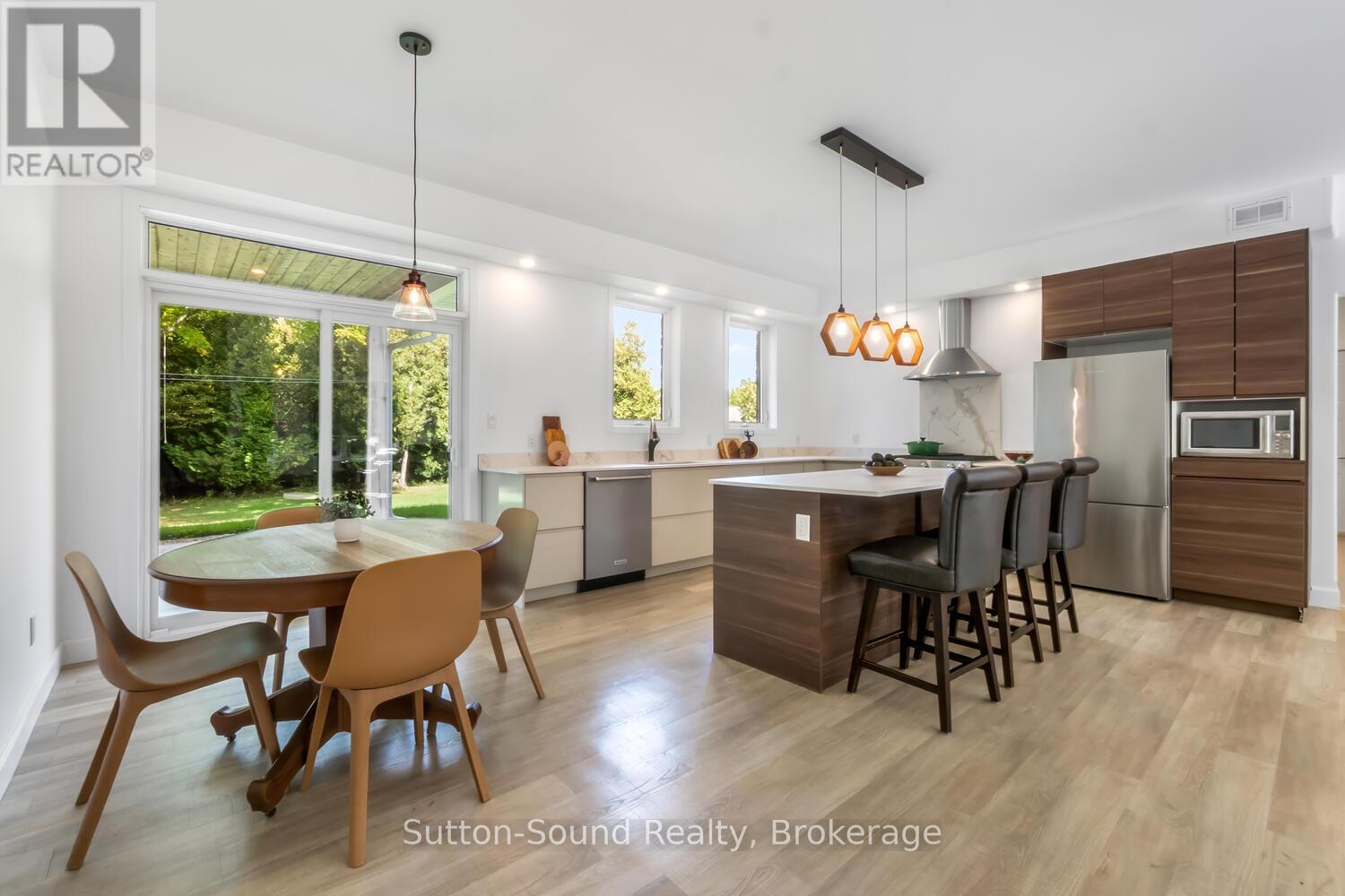 293 Everatt Side Road, Northern Bruce Peninsula, Ontario N0H 1W0 - Photo 11 - X12423325