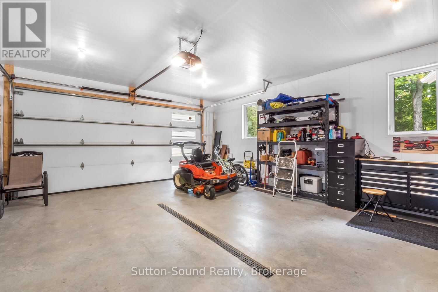 293 Everatt Side Road, Northern Bruce Peninsula, Ontario N0H 1W0 - Photo 26 - X12423325