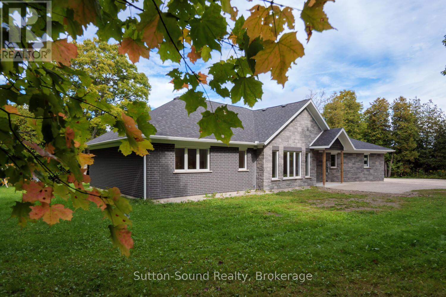 293 Everatt Side Road, Northern Bruce Peninsula, Ontario N0H 1W0 - Photo 29 - X12423325