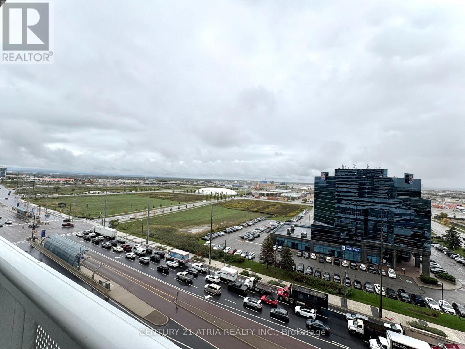 1002 - 8 Interchange Way, Vaughan, Ontario  L4K 0P8 - Photo 12 - N12525140