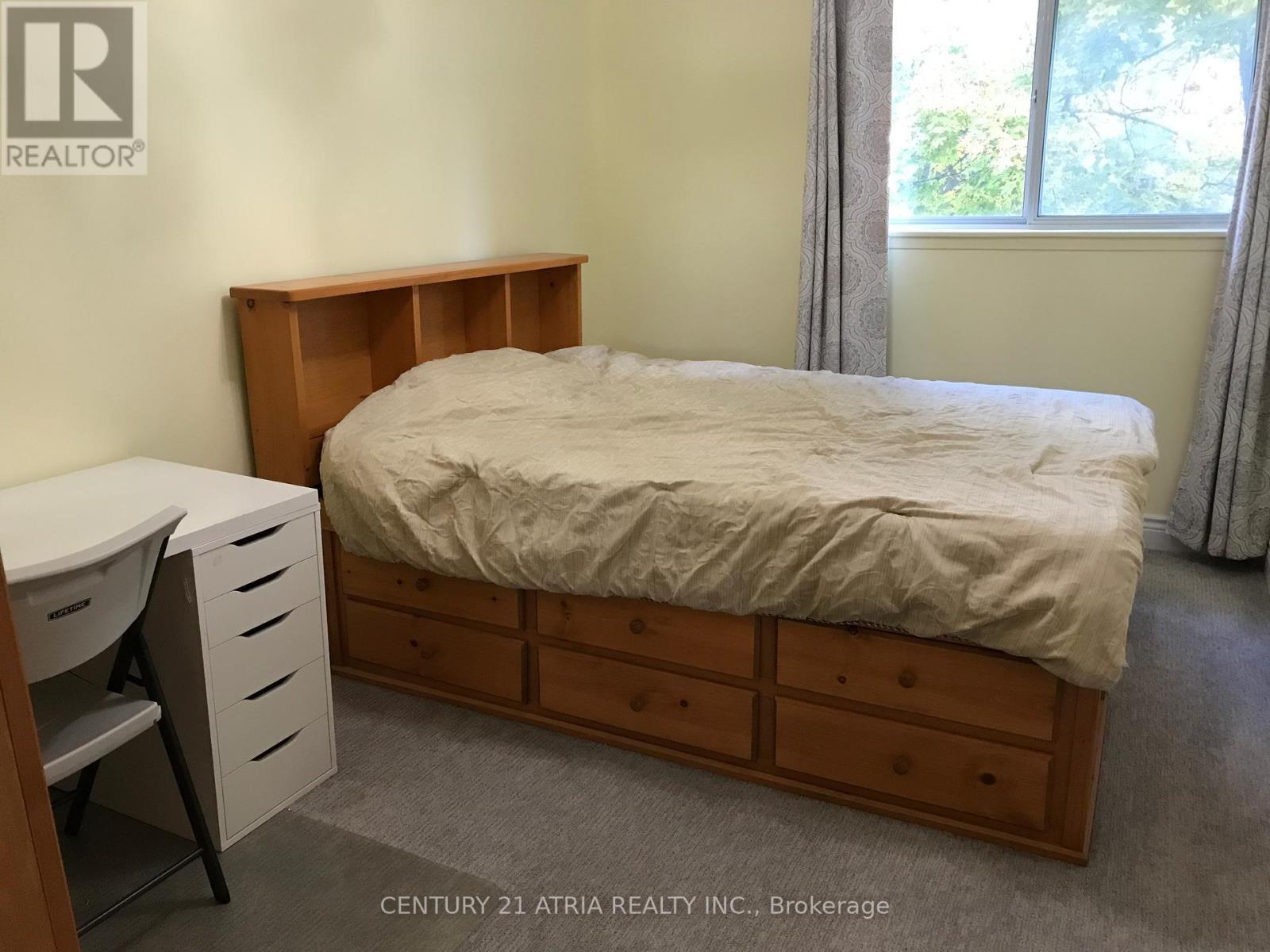 38 Henderson Drive, Aurora, Ontario  L4G 3L2 - Photo 12 - N12525158