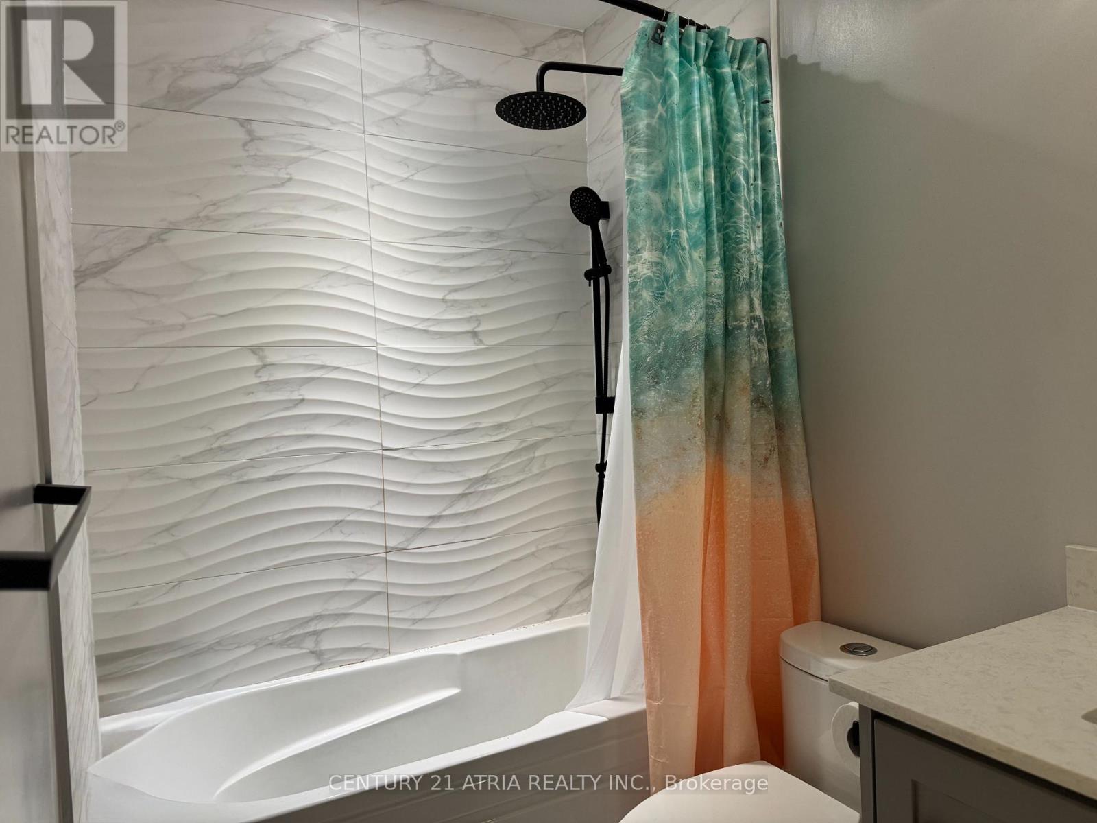 38 Henderson Drive, Aurora, Ontario  L4G 3L2 - Photo 17 - N12525158