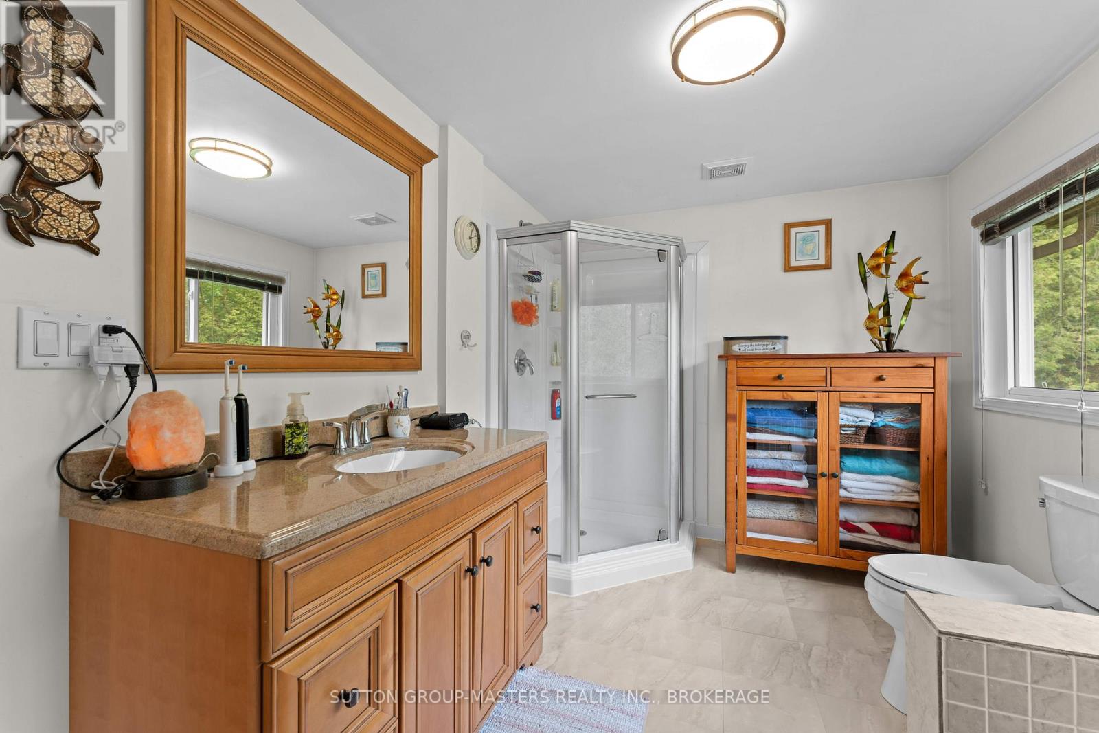 4667 Clearwater Road S, Frontenac (Frontenac South), Ontario  K0H 2T0 - Photo 29 - X12525214