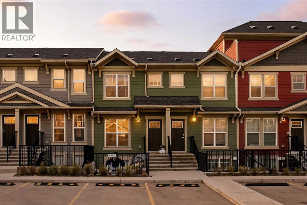 253 Cranbrook Square SE, Calgary, Alberta