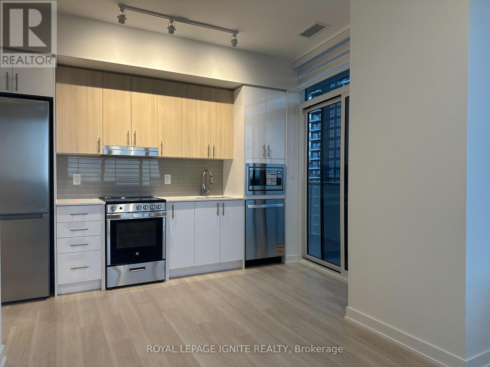 2508 - 5105 Hurontario Street, Mississauga, Ontario  L4Z 0C9 - Photo 11 - W12525124