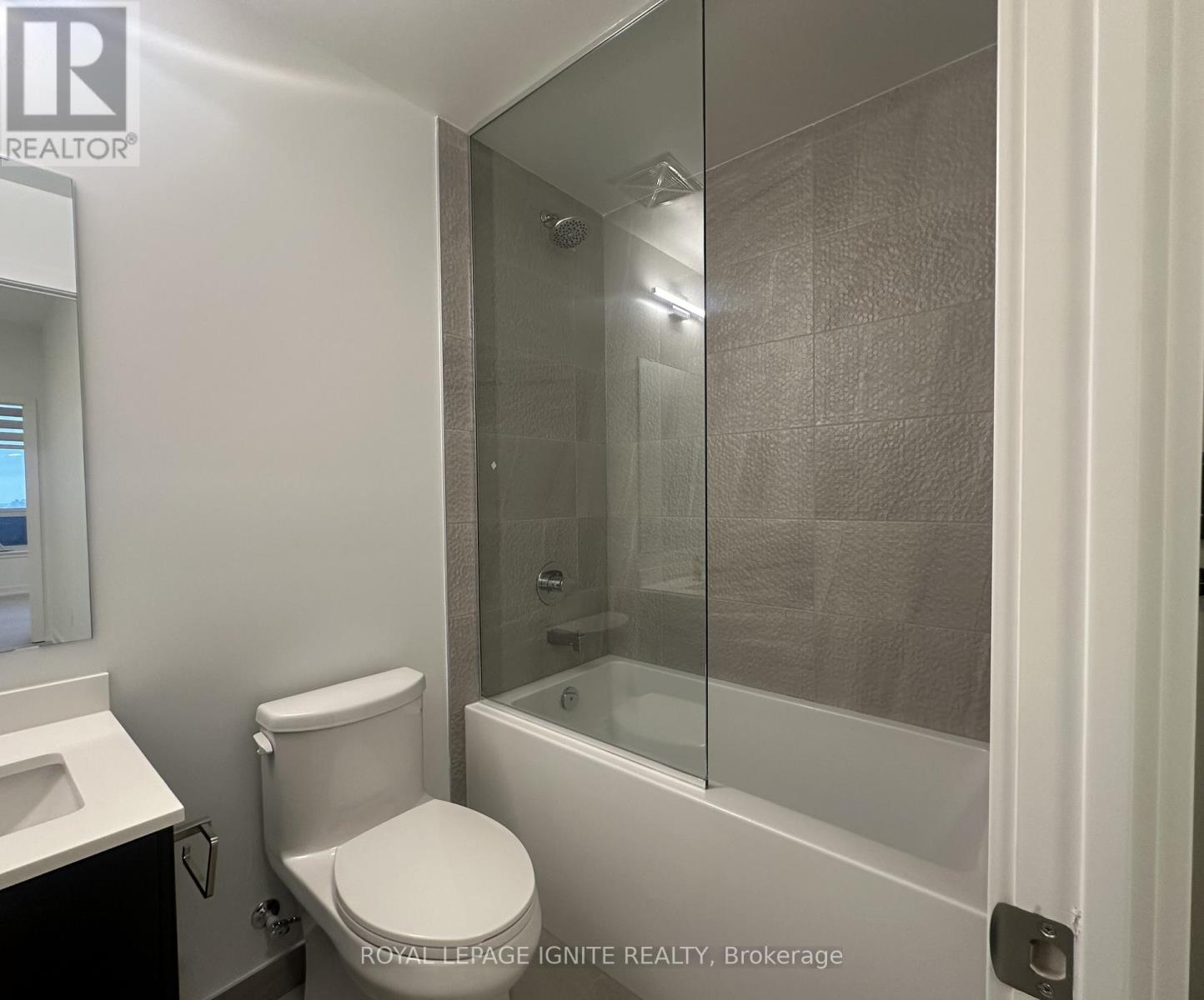 2508 - 5105 Hurontario Street, Mississauga, Ontario  L4Z 0C9 - Photo 14 - W12525124