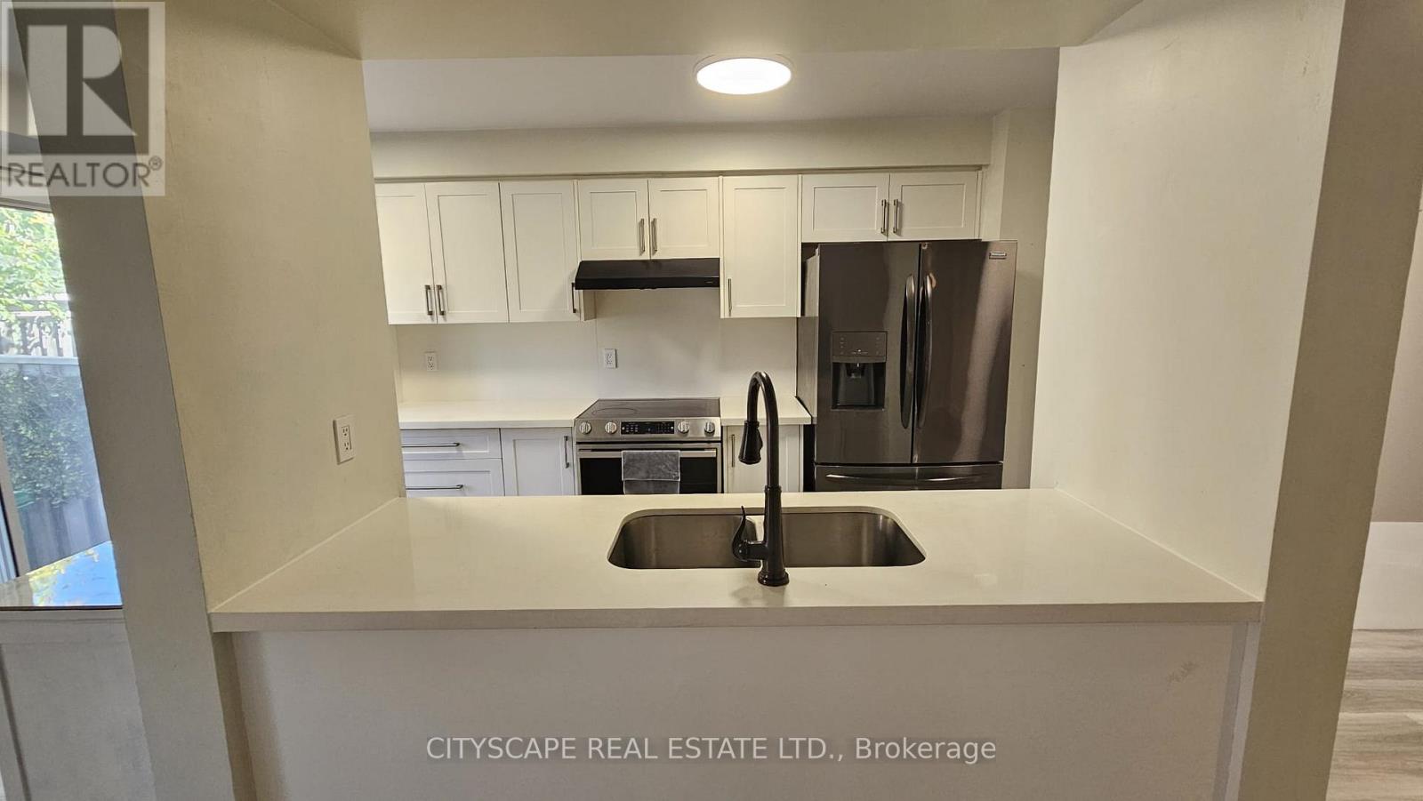 Unit 5 - 1485 Torrington Drive, Mississauga, Ontario  L5V 1Y3 - Photo 10 - W12525132