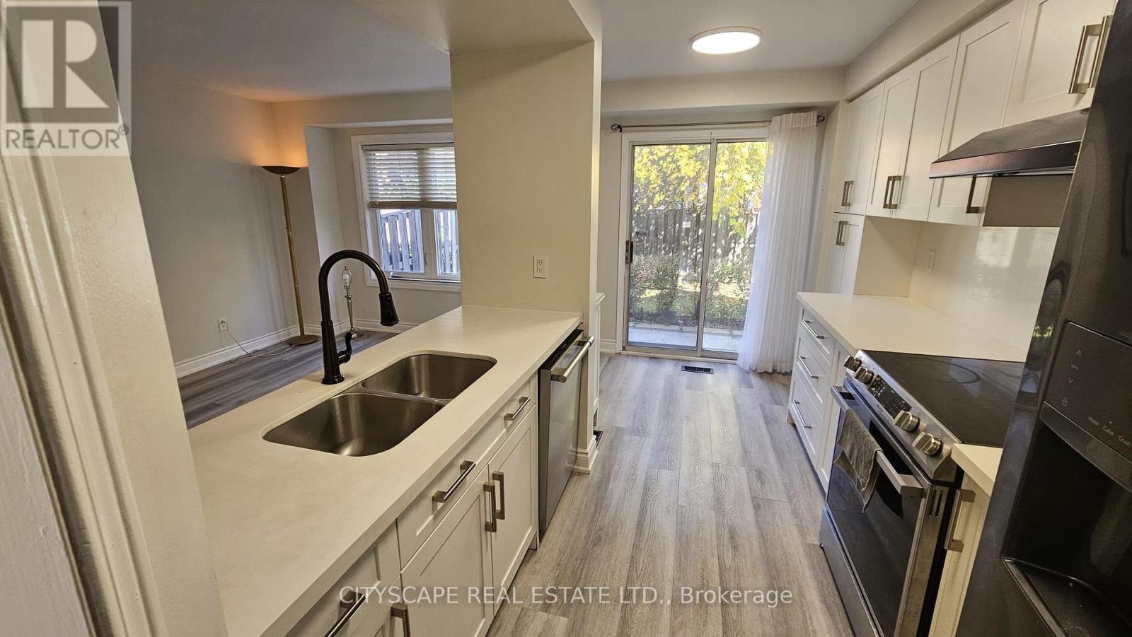 Unit 5 - 1485 Torrington Drive, Mississauga, Ontario  L5V 1Y3 - Photo 11 - W12525132