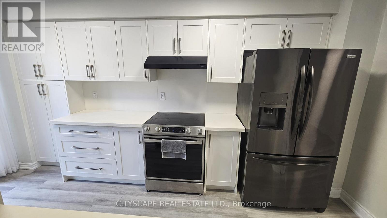 Unit 5 - 1485 Torrington Drive, Mississauga, Ontario  L5V 1Y3 - Photo 8 - W12525132