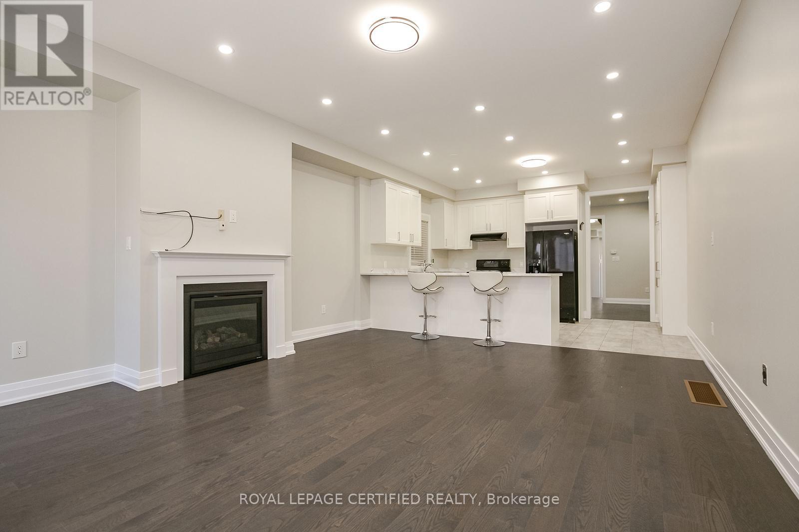 32 Dalbeattie Drive, Brampton, Ontario  L6Y 6H6 - Photo 13 - W12525152