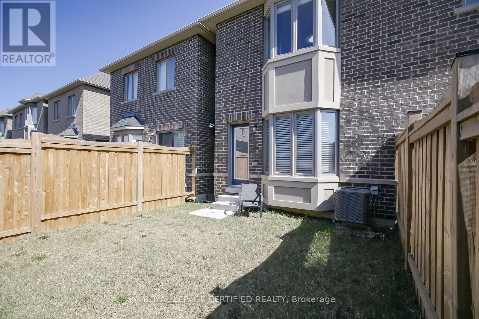 32 Dalbeattie Drive, Brampton, Ontario  L6Y 6H6 - Photo 42 - W12525152
