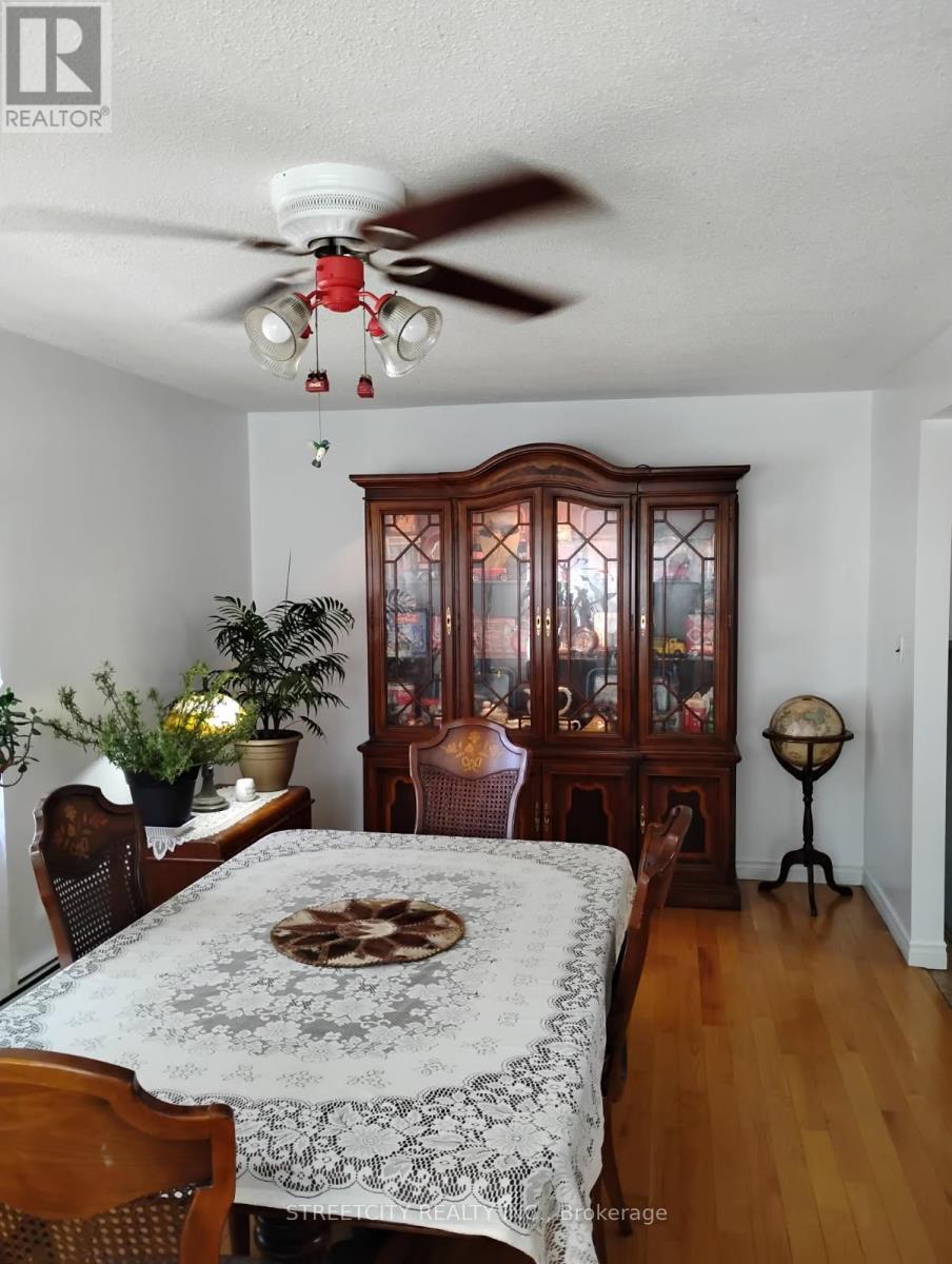 156 Maple Street, West Elgin, Ontario  N0L 2C0 - Photo 4 - X12525242