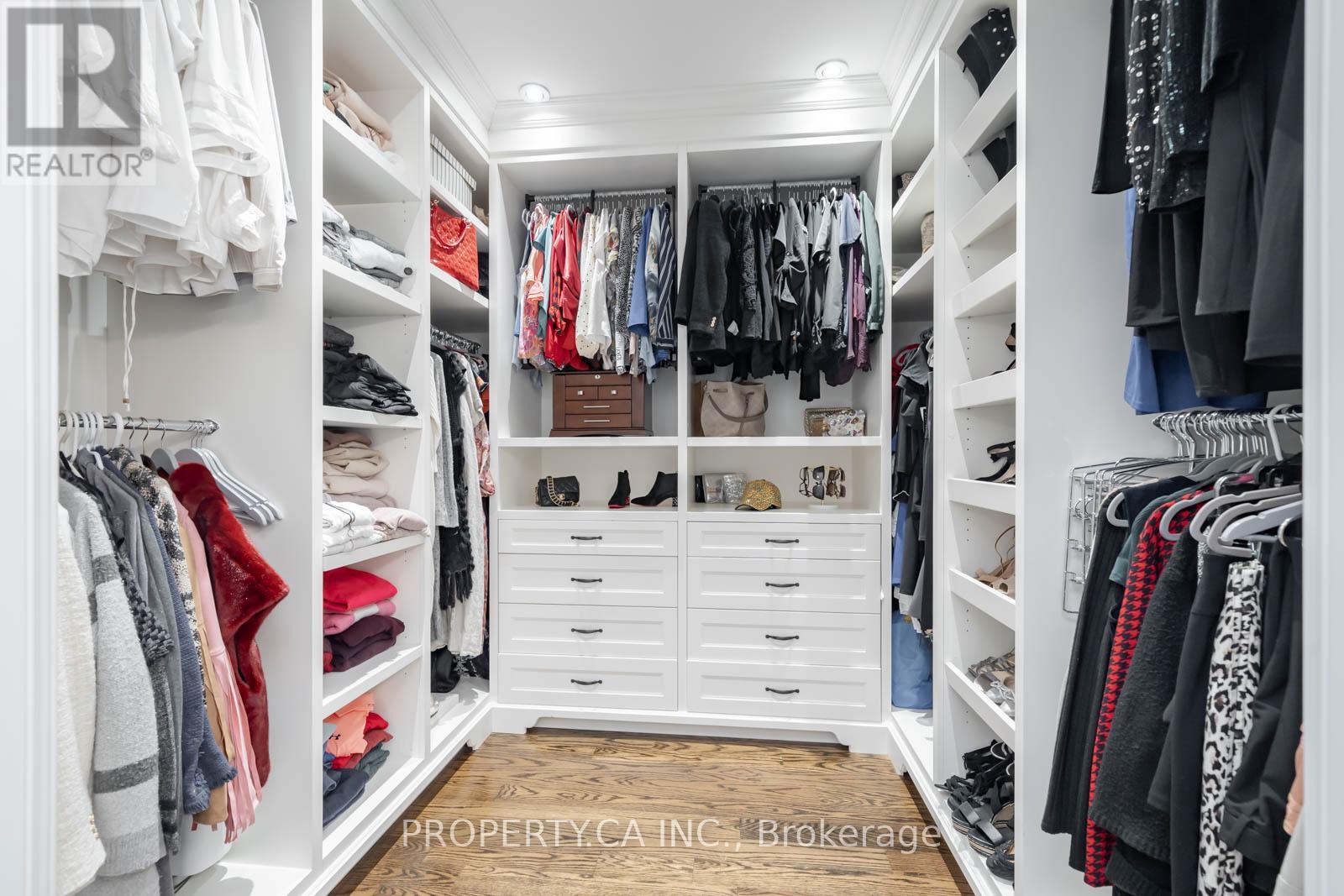 224 Donnelly Drive, Mississauga, Ontario  L5G 2M4 - Photo 23 - W12522822