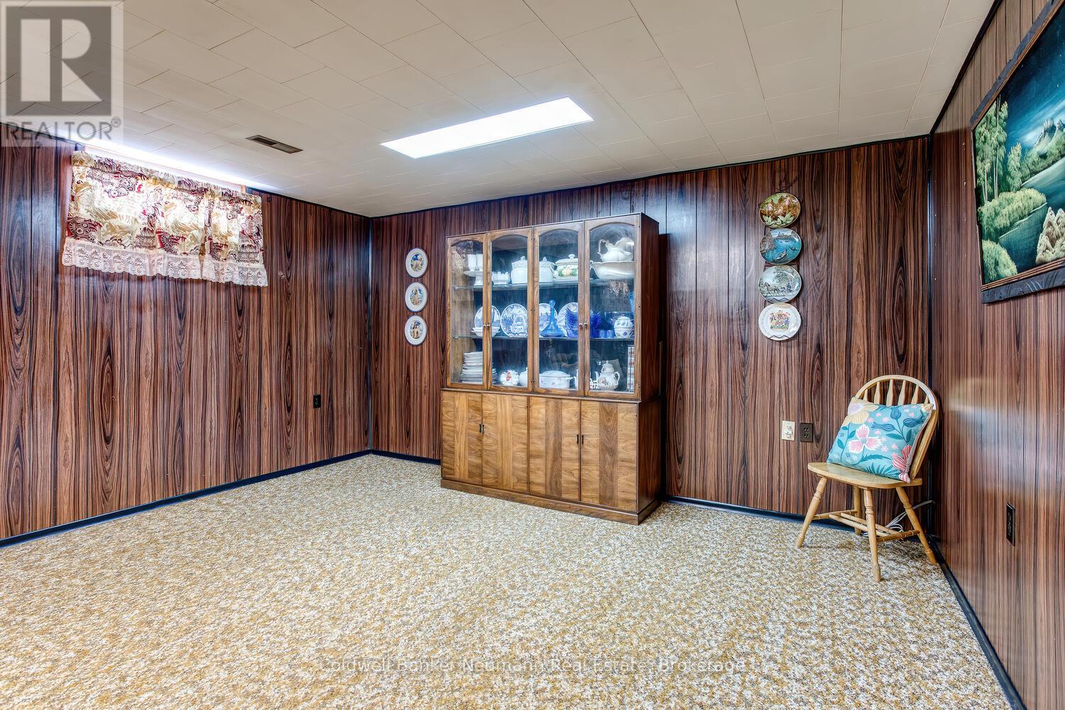 169 Country Club Drive, Guelph, Ontario N1E 3K8 - Photo 26 - X12525236