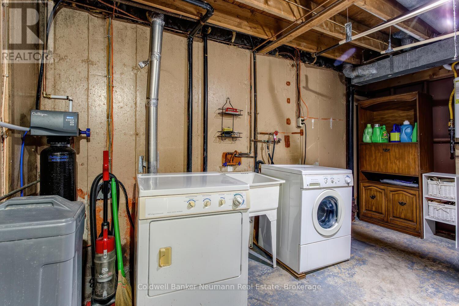 169 Country Club Drive, Guelph, Ontario N1E 3K8 - Photo 37 - X12525236