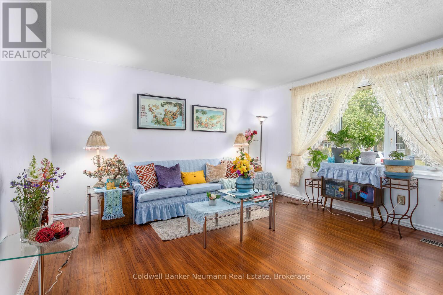 169 Country Club Drive, Guelph, Ontario N1E 3K8 - Photo 6 - X12525236