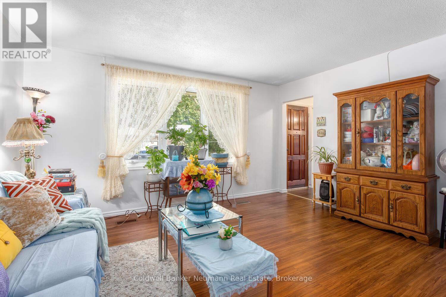 169 Country Club Drive, Guelph, Ontario N1E 3K8 - Photo 7 - X12525236