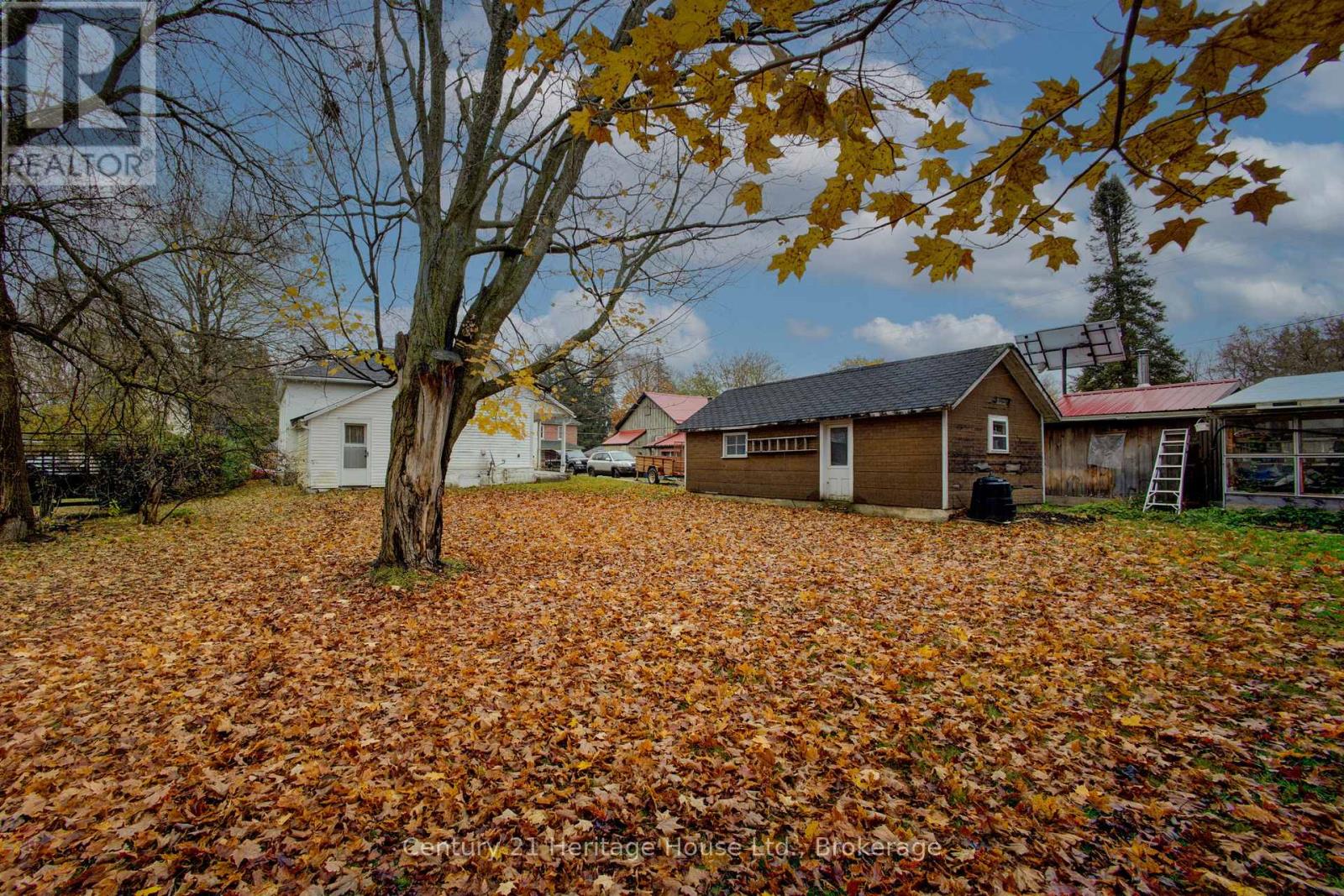 152 Countess Street N, West Grey, Ontario  N0G 1R0 - Photo 30 - X12525240