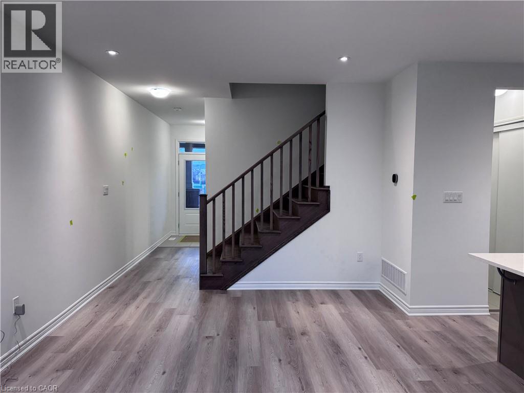 155 Stamson Street, Kitchener, Ontario  N2R 0V2 - Photo 3 - 40786786