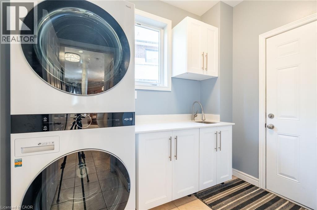 24 Edgecroft Crescent, Stoney Creek, Ontario  L8J 3Y6 - Photo 11 - 40786762