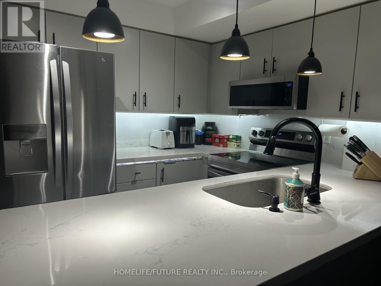 100 - 415 Jarvis Street, Toronto, Ontario  M4Y 3C1 - Photo 4 - C12525222