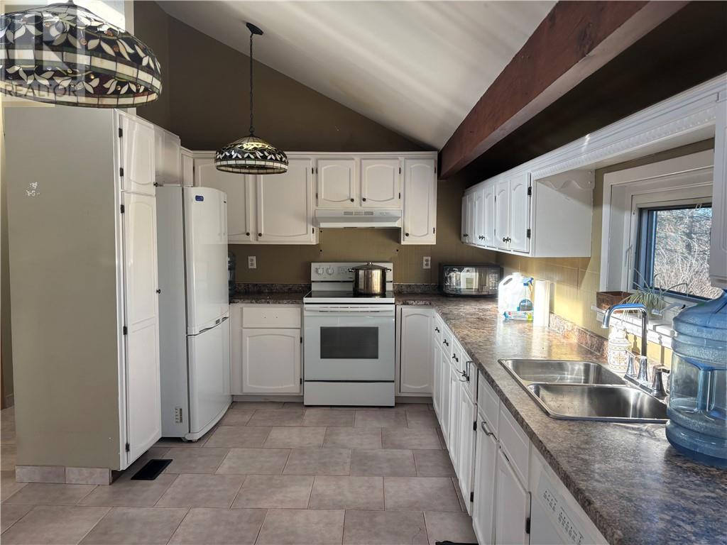 1476 Hwy 144, Chelmsford, Ontario  P0M 1L0 - Photo 6 - 2125423