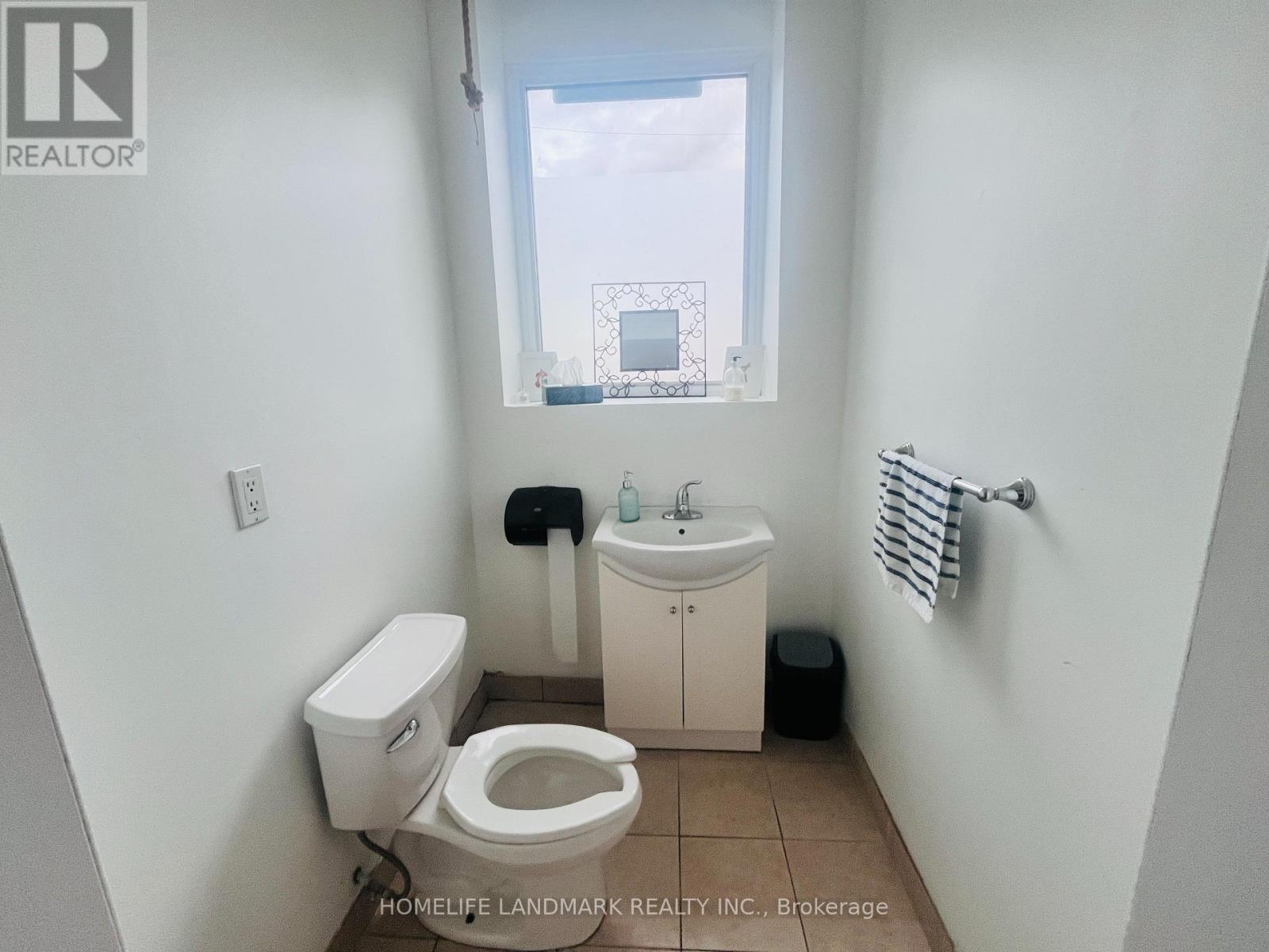 125 Brock Street S, Whitby, Ontario  L1N 4J9 - Photo 13 - E12525162