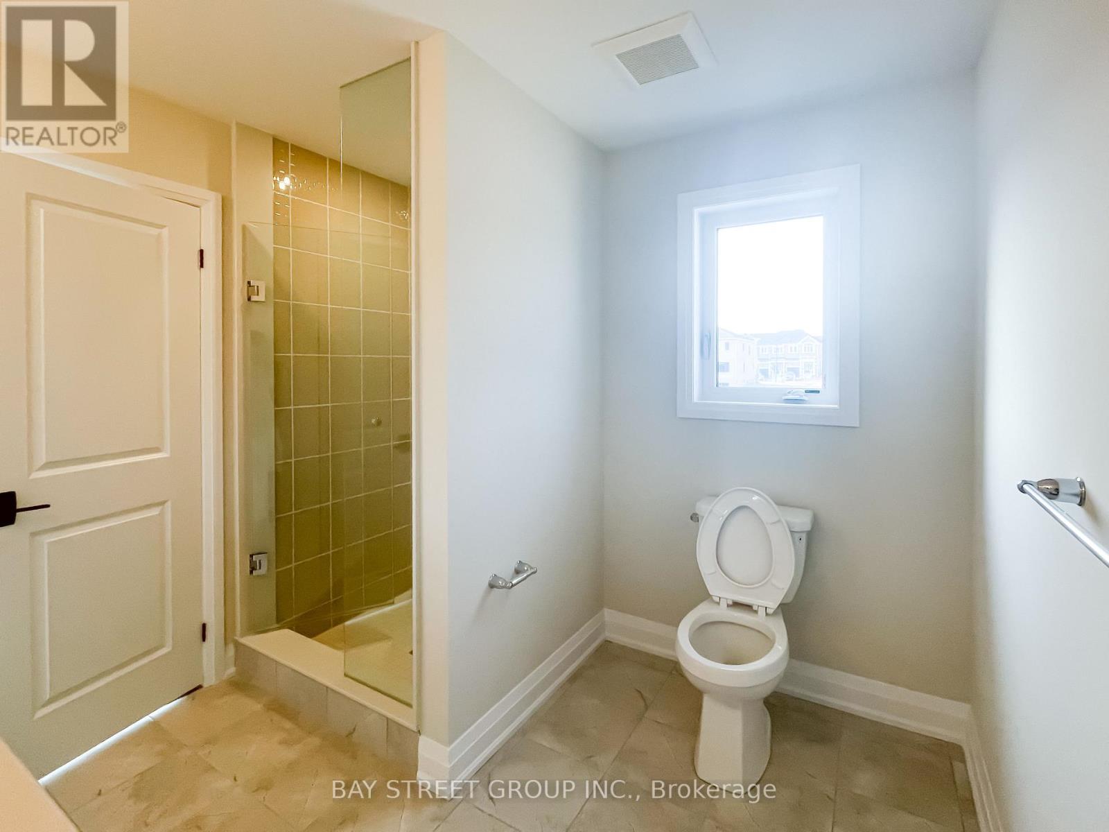 993 Crowsnest Hollow, Pickering, Ontario  L1X 0P4 - Photo 18 - E12525220