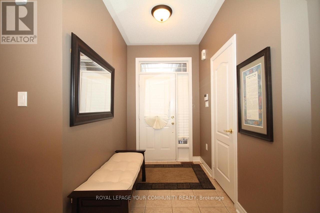 140 Mistywood Crescent, Vaughan, Ontario  L4J 9K3 - Photo 2 - N12525234