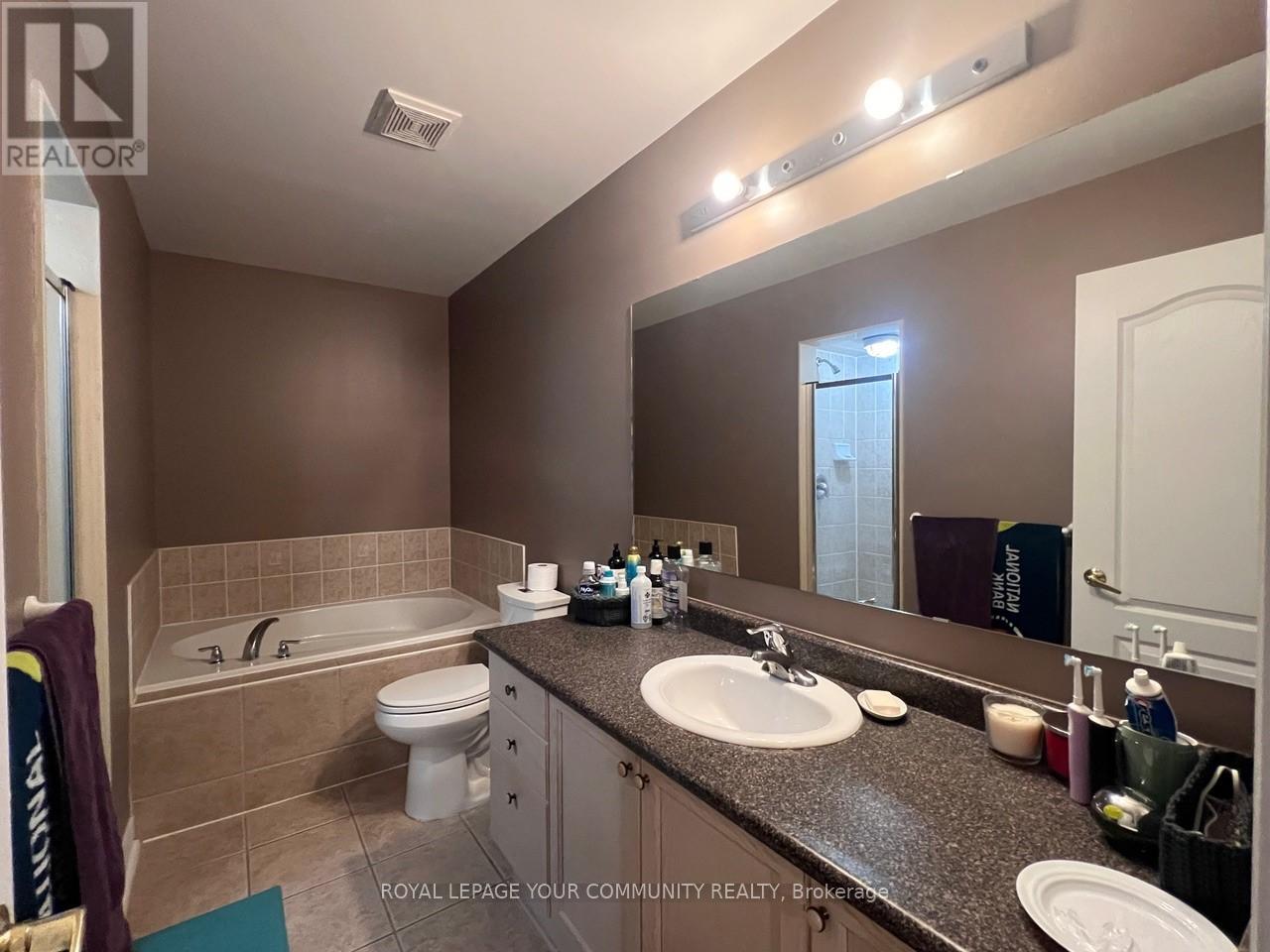 140 Mistywood Crescent, Vaughan, Ontario  L4J 9K3 - Photo 22 - N12525234