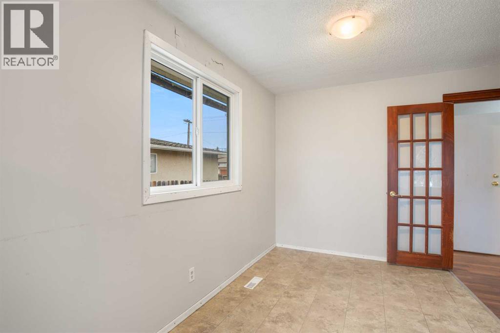 40 Wells Street, Red Deer, Alberta  T4N 5Y3 - Photo 15 - A2268634