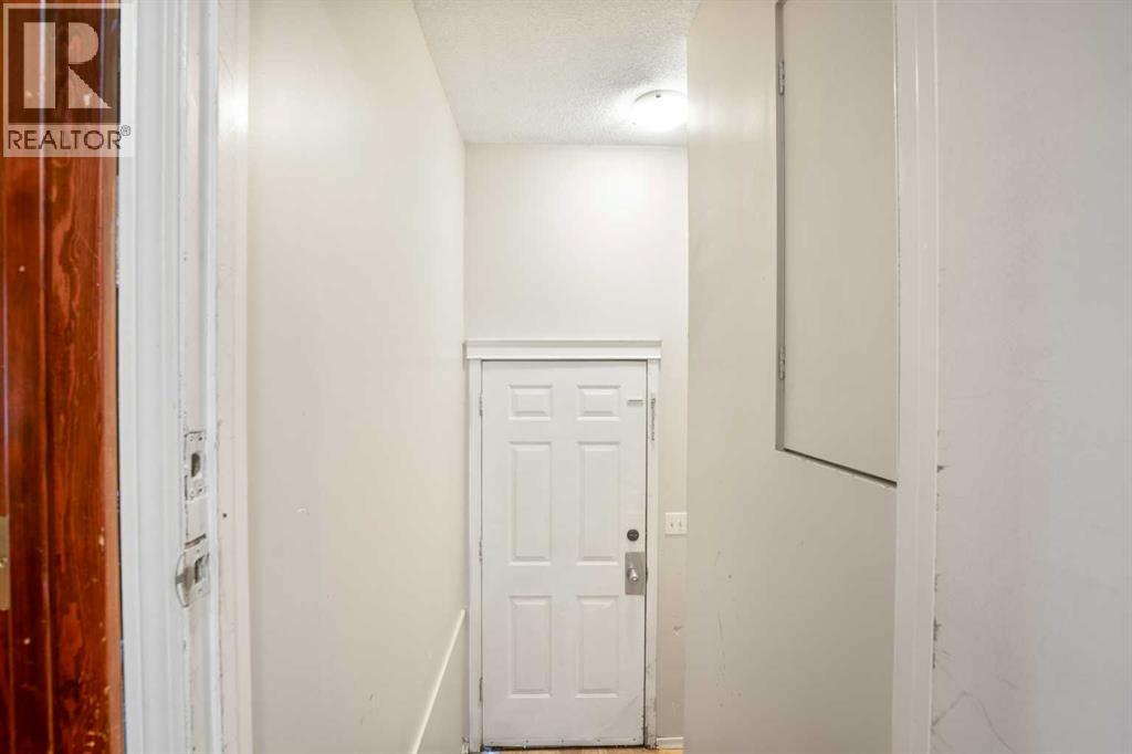 40 Wells Street, Red Deer, Alberta  T4N 5Y3 - Photo 10 - A2268634