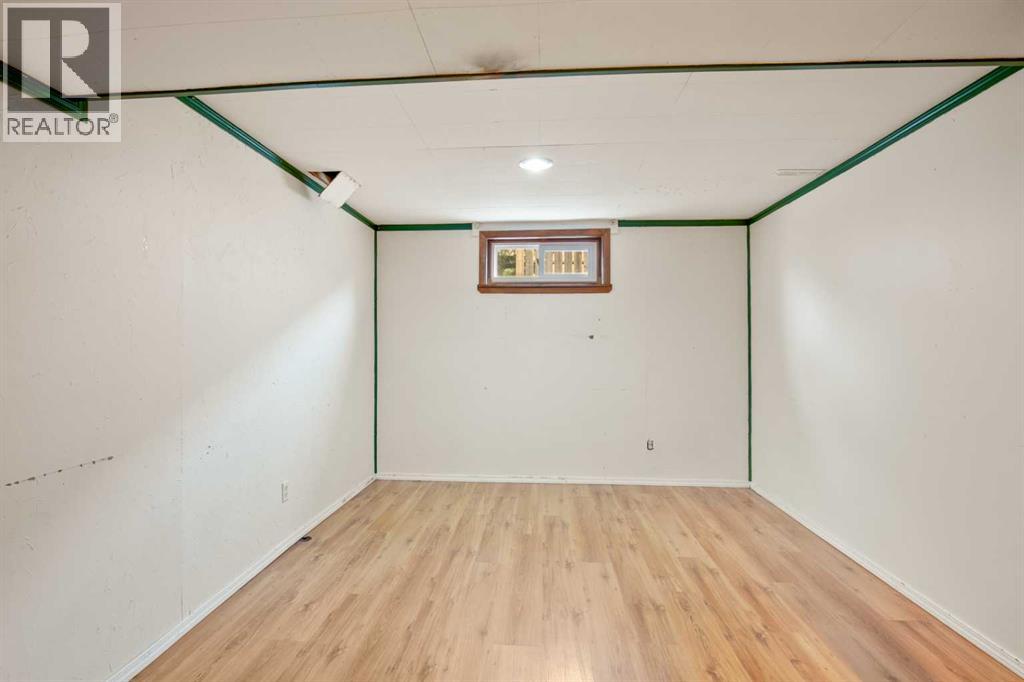 40 Wells Street, Red Deer, Alberta  T4N 5Y3 - Photo 24 - A2268634